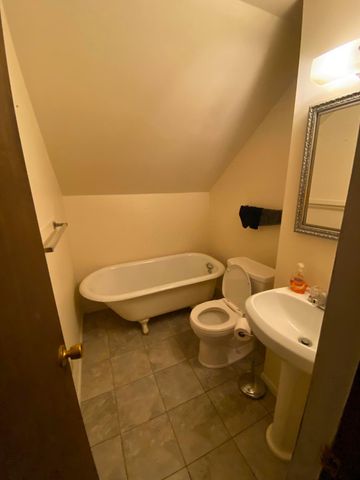 281 E Central Avenue, Delaware, OH 43015
