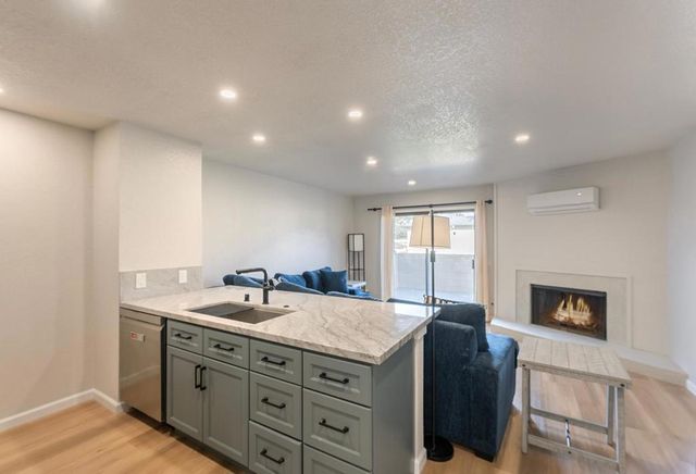 504 Ocean Avenue 2, Monterey, CA 93940