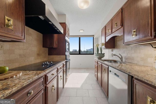 3530 Piedmont Road NE 12F, Atlanta, GA 30305