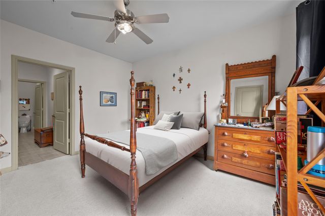 505 Jackson Hill Street 206, Houston, TX 77007