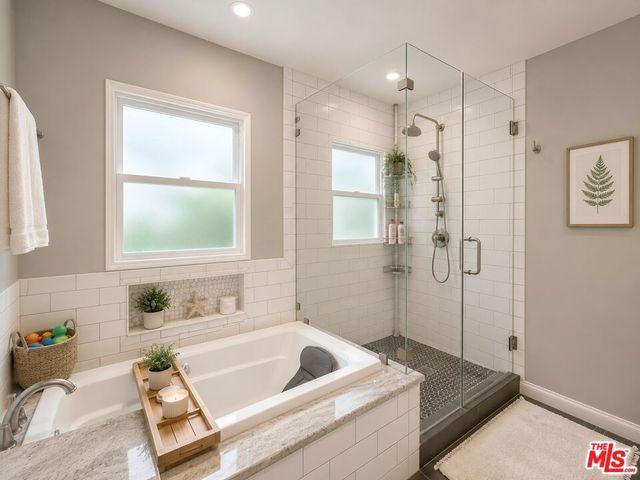 6525 Wilkinson Avenue, Los Angeles, CA 91606