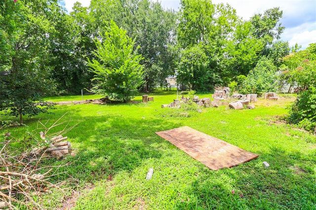 313 E Tidwell Road, Houston, TX 77022