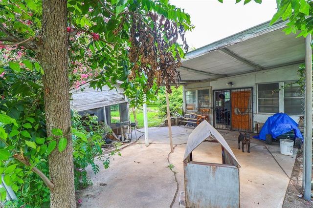 313 E Tidwell Road, Houston, TX 77022