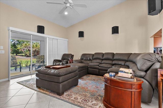 2424 SW Foxpoint Trail, Palm City, FL 34990