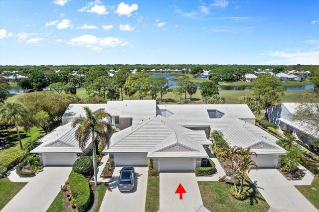 2424 SW Foxpoint Trail, Palm City, FL 34990