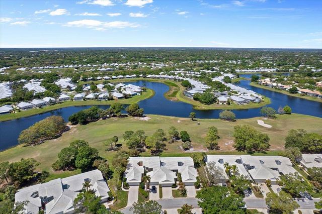 2424 SW Foxpoint Trail, Palm City, FL 34990