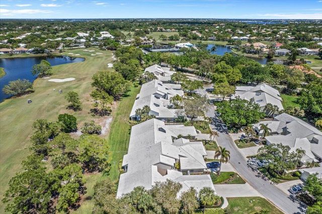 2424 SW Foxpoint Trail, Palm City, FL 34990