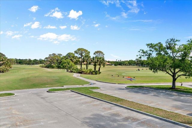 2424 SW Foxpoint Trail, Palm City, FL 34990