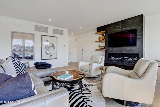 2 Marina Street Apt B, Wrightsville Beach, NC 28480