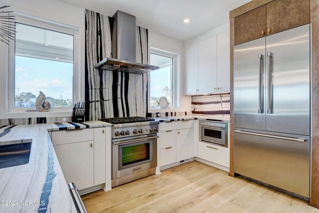 2 Marina Street Apt B, Wrightsville Beach, NC 28480