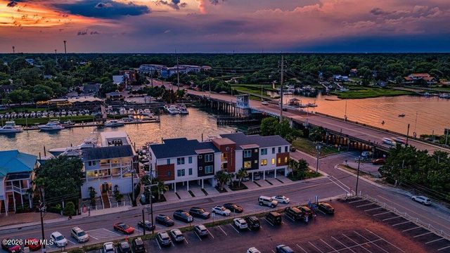2 Marina Street Apt B, Wrightsville Beach, NC 28480