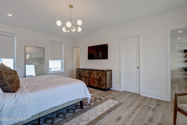 2 Marina Street Apt B, Wrightsville Beach, NC 28480