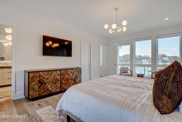 2 Marina Street Apt B, Wrightsville Beach, NC 28480