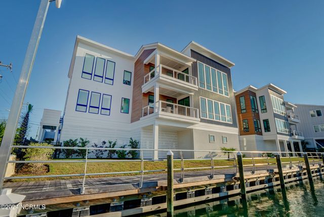 2 Marina Street Apt B, Wrightsville Beach, NC 28480