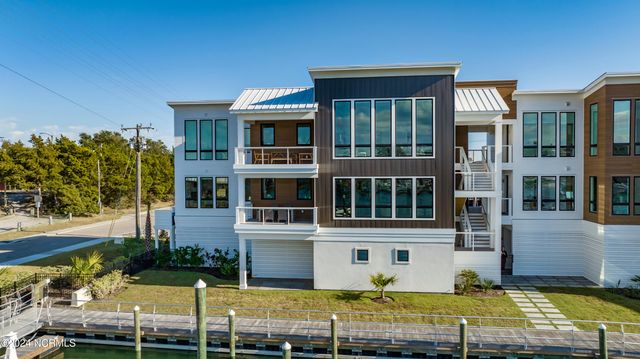 2 Marina Street Apt B, Wrightsville Beach, NC 28480