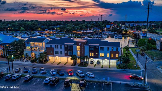 2 Marina Street Apt B, Wrightsville Beach, NC 28480