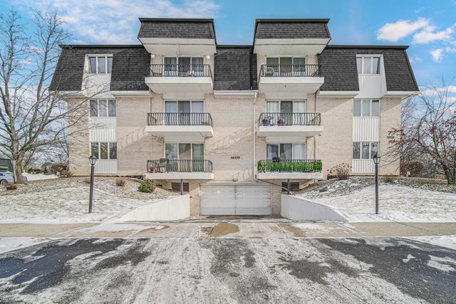 18559 Escanaba Avenue 201, Lansing, IL 60438