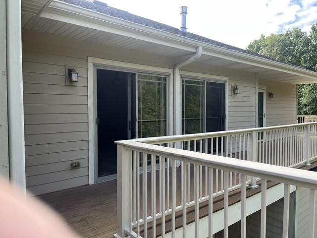 S80W36100 Oak Ridge DRIVE, Eagle, WI 53119