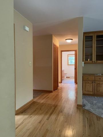 S80W36100 Oak Ridge DRIVE, Eagle, WI 53119