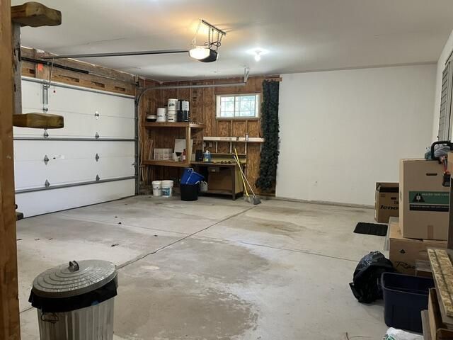 S80W36100 Oak Ridge DRIVE, Eagle, WI 53119
