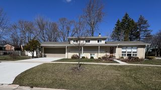 204 W Clarendon Street, Arlington Heights, IL 60004