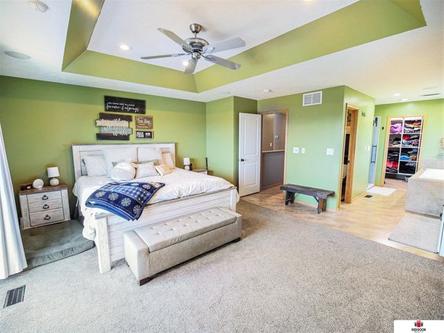 61032 732nd Road, Sterling, NE 68443