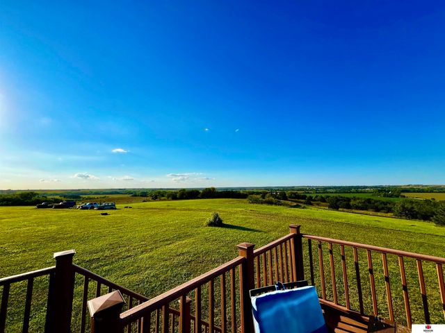 61032 732nd Road, Sterling, NE 68443
