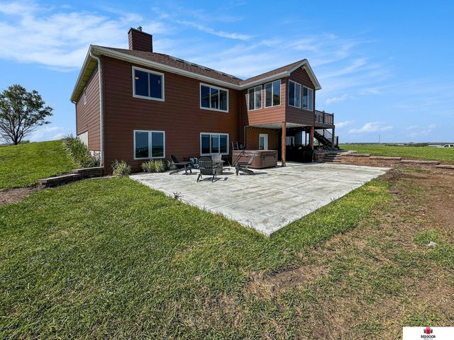 61032 732nd Road, Sterling, NE 68443