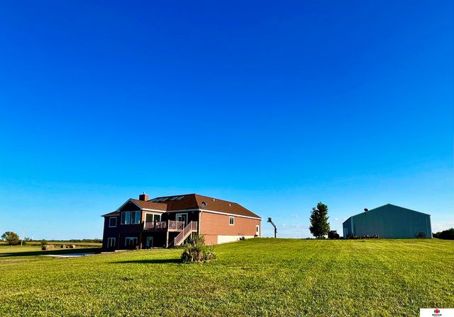 61032 732nd Road, Sterling, NE 68443