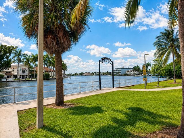 3201 SE 12th Street A2, Pompano Beach, FL 33062