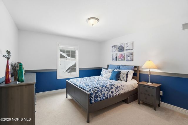 2334 Sunflower Court, Perrysburg, OH 43551