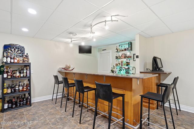 2334 Sunflower Court, Perrysburg, OH 43551