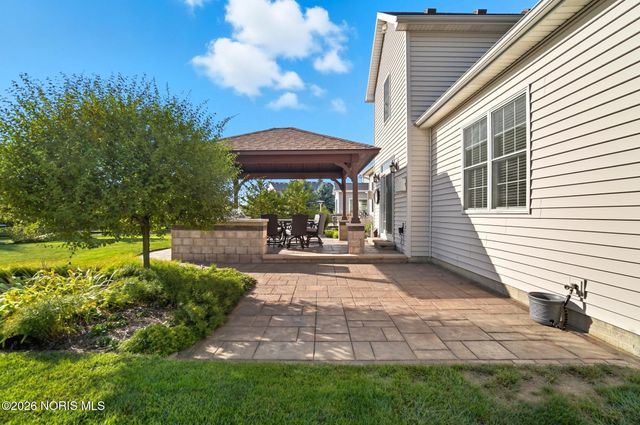 2334 Sunflower Court, Perrysburg, OH 43551