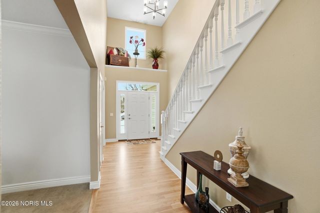 2334 Sunflower Court, Perrysburg, OH 43551