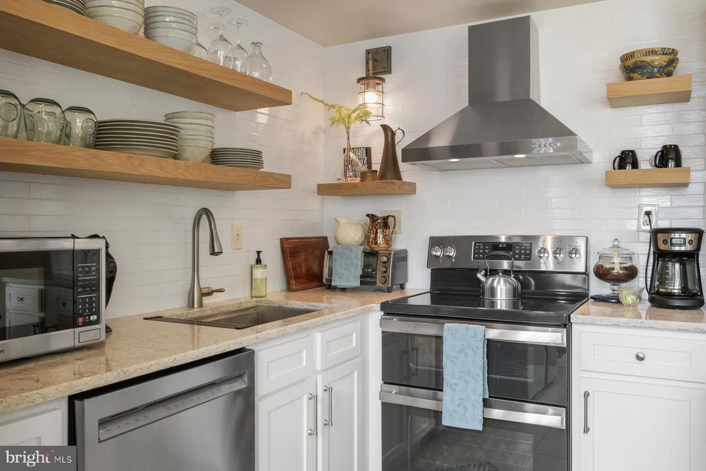 Image 10 of property listing at 10700 COASTAL HWY #2509, Ocean City, MD 21842