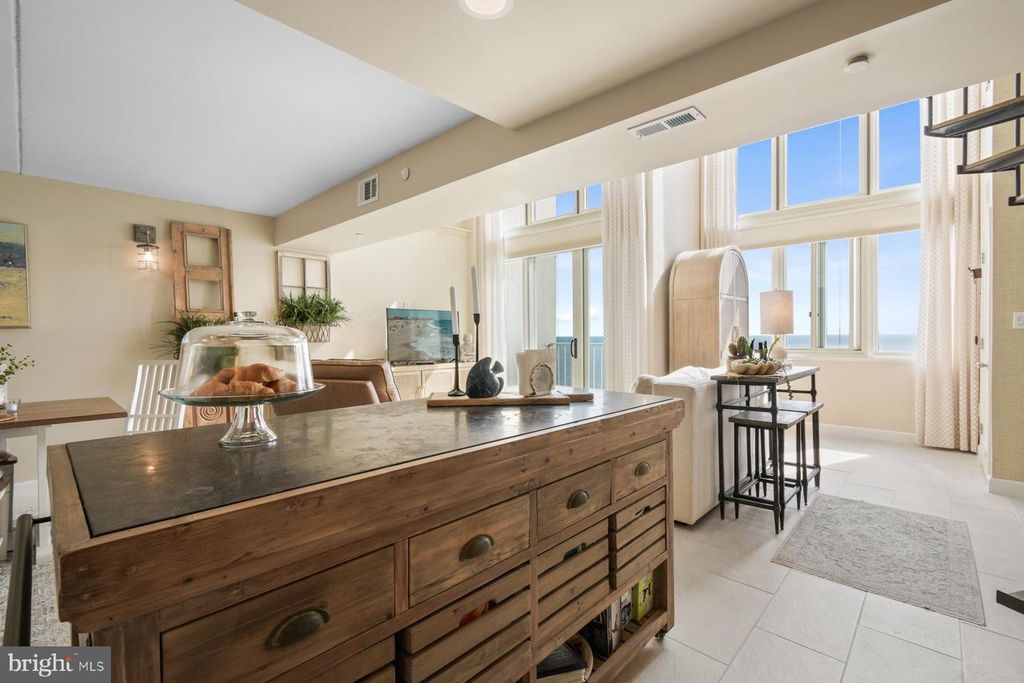 Image 14 of property listing at 10700 COASTAL HWY #2509, Ocean City, MD 21842