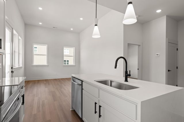 1776 S Watkins Street, Chattanooga, TN 37404