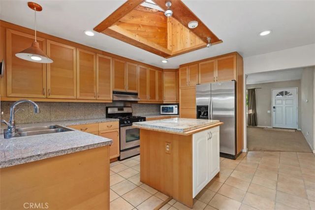 23055 Via Santa Maria, Mission Viejo, CA 92691