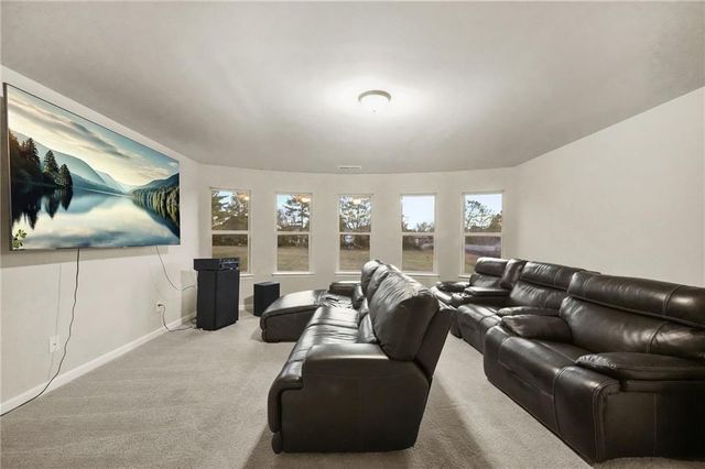 689 S Jeff Davis Drive, Fayetteville, GA 30215