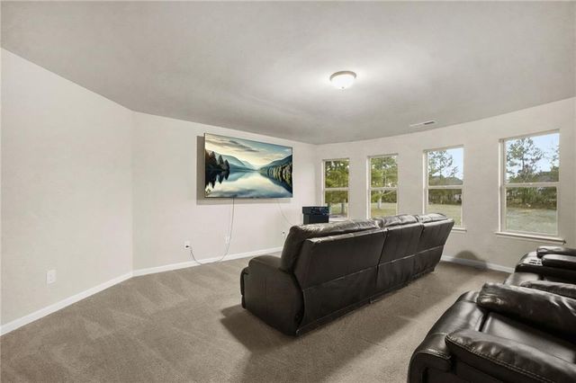 689 S Jeff Davis Drive, Fayetteville, GA 30215