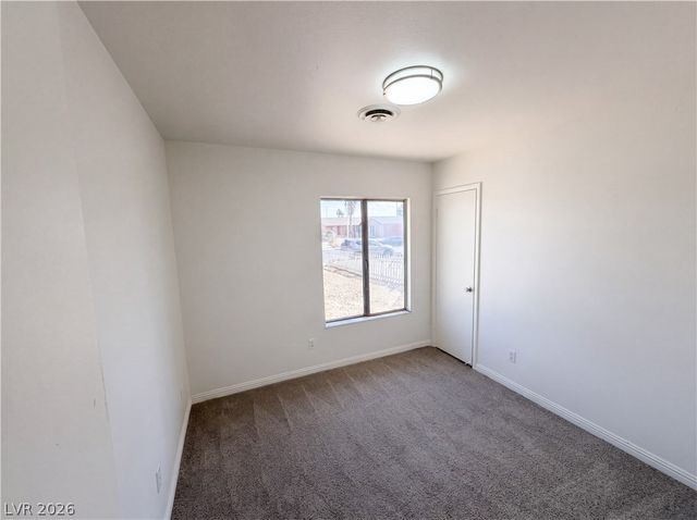 4018 Shady Oak, Las Vegas, NV 89115