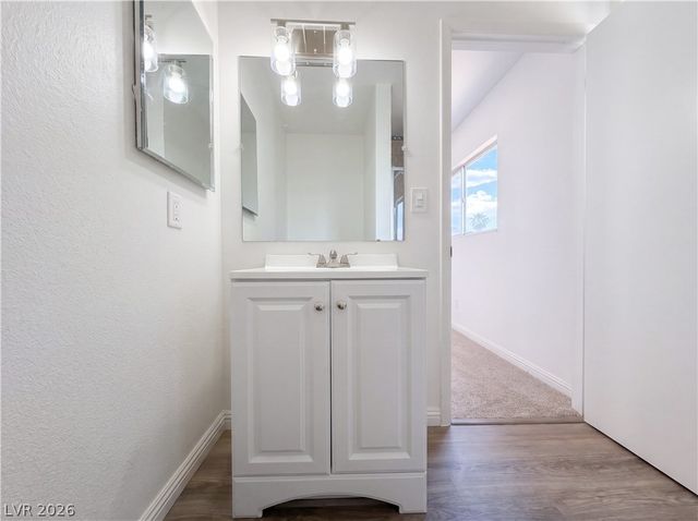 4018 Shady Oak, Las Vegas, NV 89115