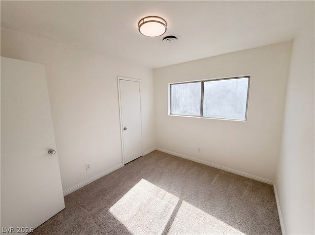 4018 Shady Oak, Las Vegas, NV 89115