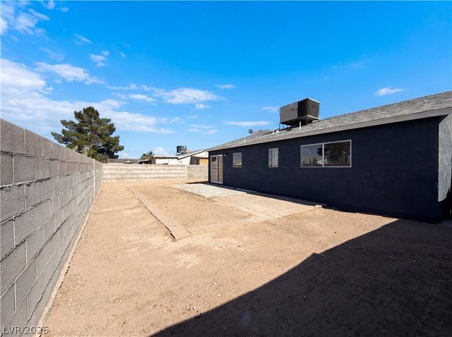 4018 Shady Oak, Las Vegas, NV 89115