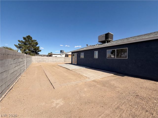 4018 Shady Oak, Las Vegas, NV 89115