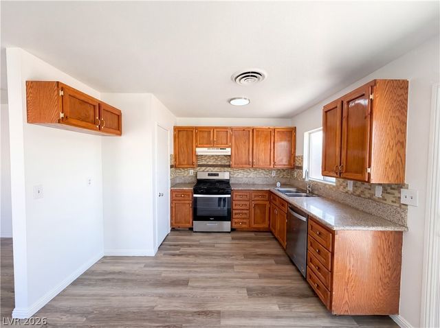 4018 Shady Oak, Las Vegas, NV 89115