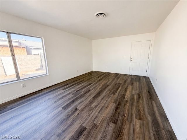 4018 Shady Oak, Las Vegas, NV 89115