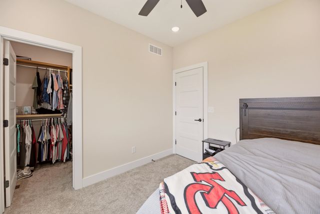 182 S Wellcrest Ct, Goddard, KS 67052