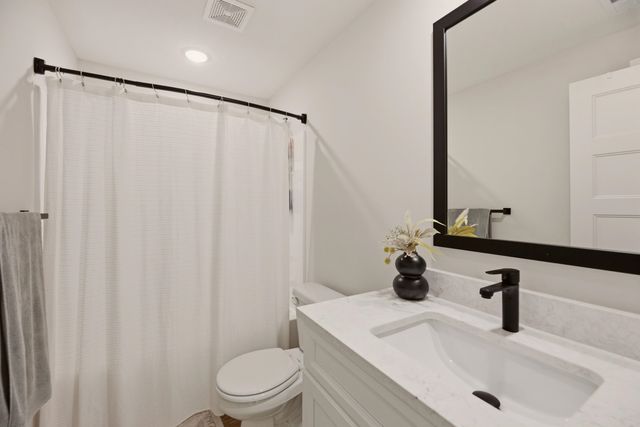 182 S Wellcrest Ct, Goddard, KS 67052