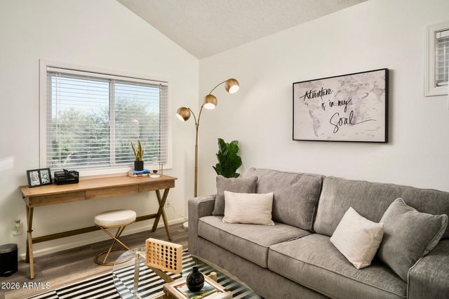 322 E BLUEBELL Lane, Tempe, AZ 85288